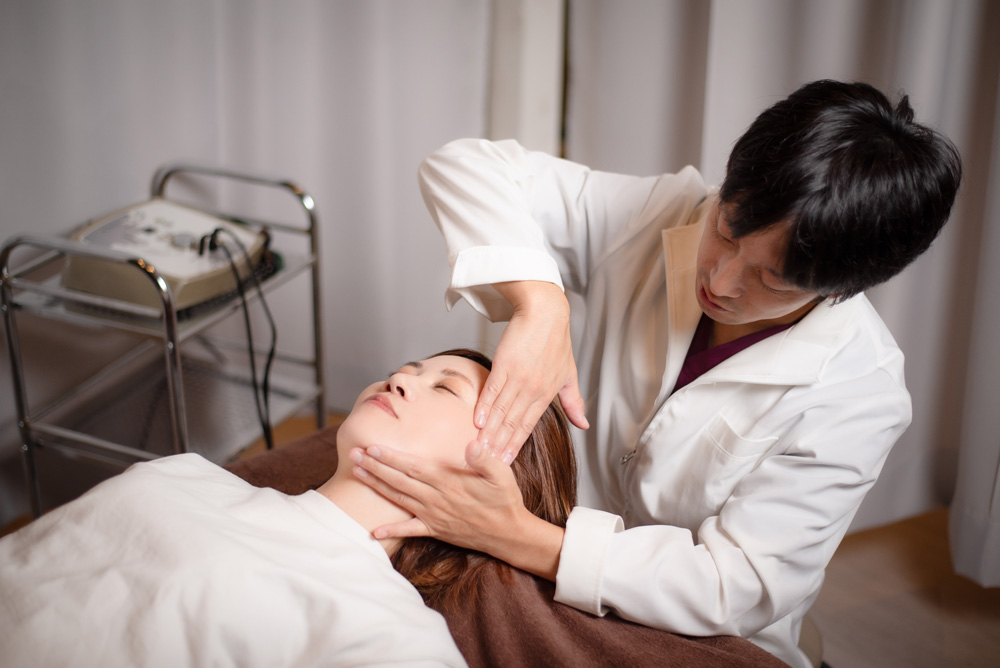 シンクロウェーブ小顔矯正の写真